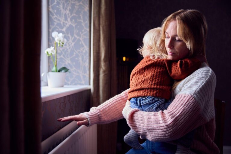 How to Safely and Efficiently Manage the Heating of Oil: A Comprehensive Guide for Home Use